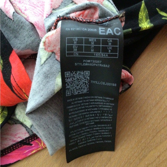 Tops 🌺 GUESS - Picture 4 of 5